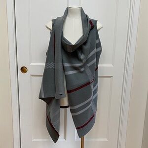 Sleeveless Knit Cardigan/Wrap